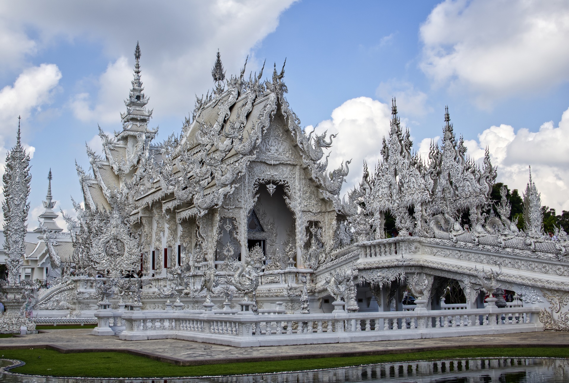 Hello armchair travel companions.